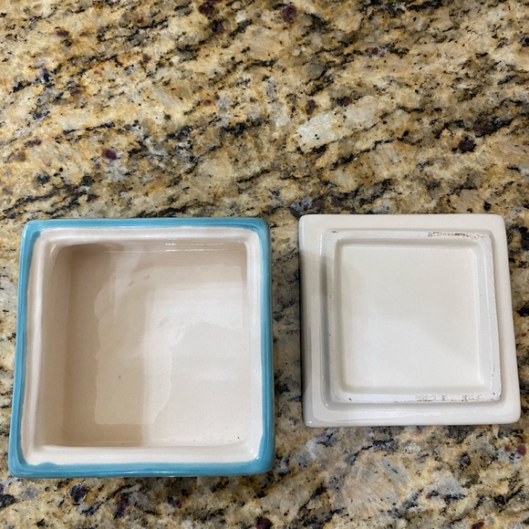 Trinket box Jewelry box Porcelain Hallmark "God Listens" prayer box - Picture 2 of 4